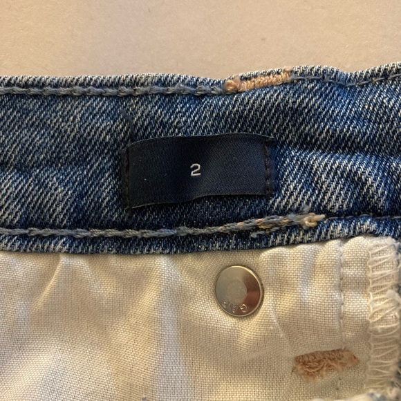 Gap Denim Mini Skirt Raw Hem Women's Size 2 Light Wash Distressed Grunge - Picture 3 of 5